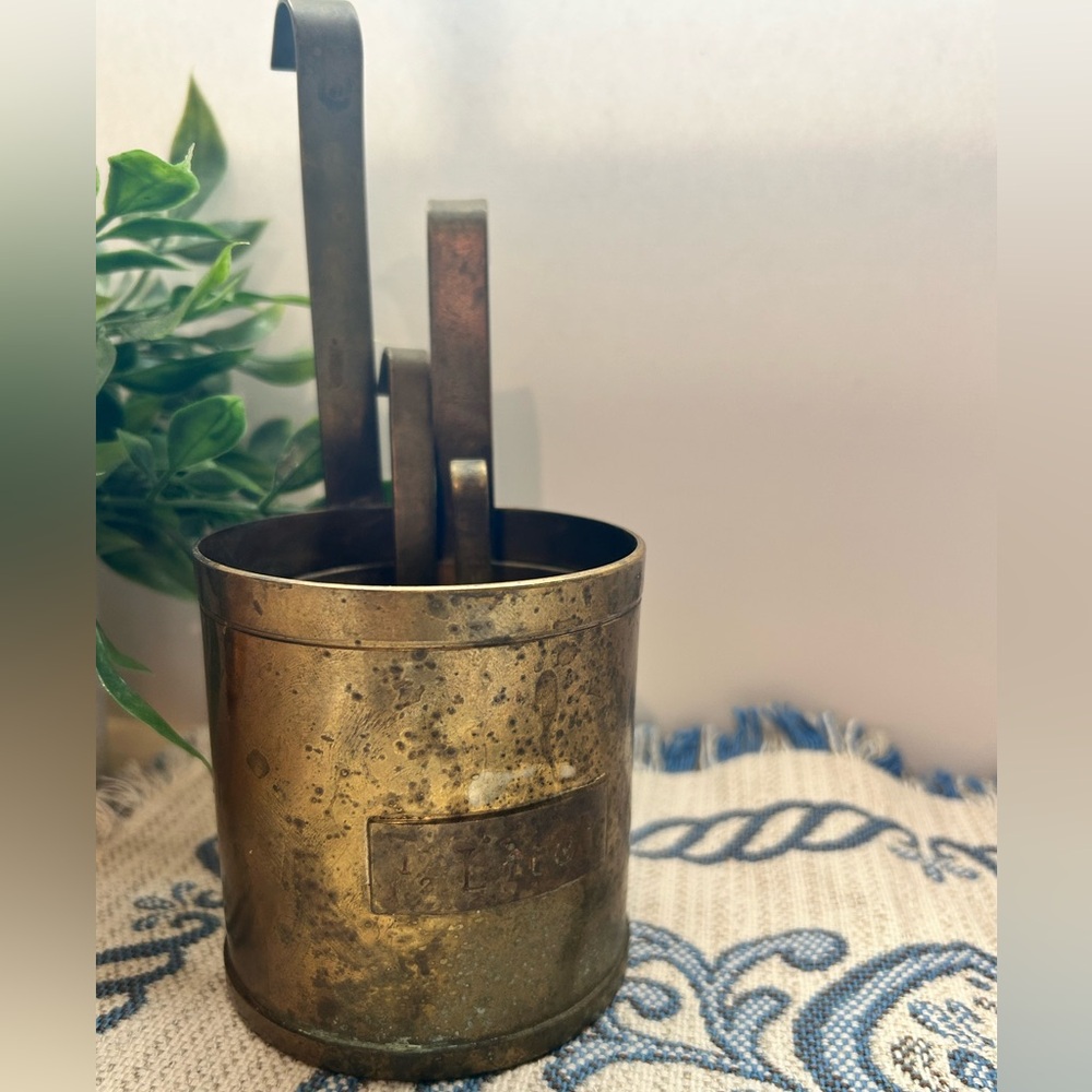 Antique Kitchen Milk Measures Set of 4 - Picture 5 of 9